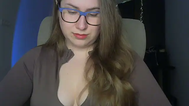 SeasonalSomeone online show from 12, 4, 2026