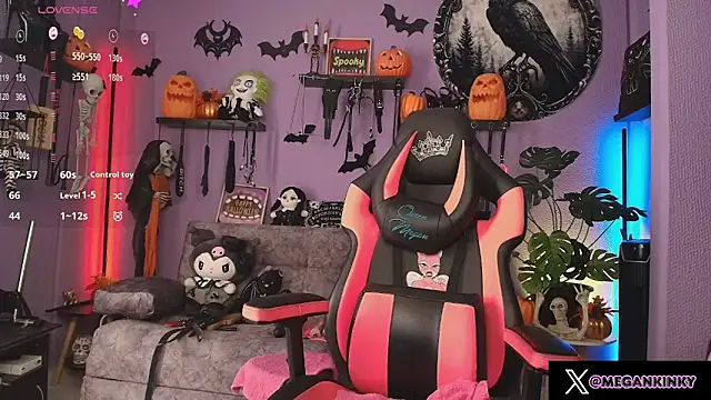 Snapshot of fetishkinkymeganx chatting on 22, 10, 2025 fetishkinkymeganx online show from 22, 10, 2025