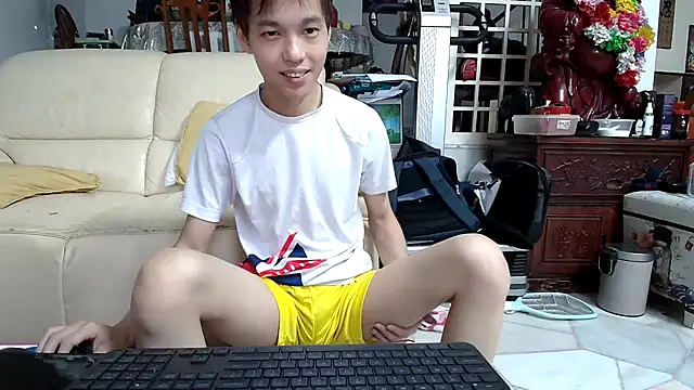 Snapshot of andrewooi chatting on 8, 12, 2024 andrewooi online show from 8, 12, 2024