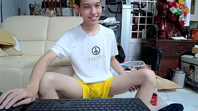 Snapshot of andrewooi chatting on 9, 1, 2025 andrewooi online show from 9, 1, 2025