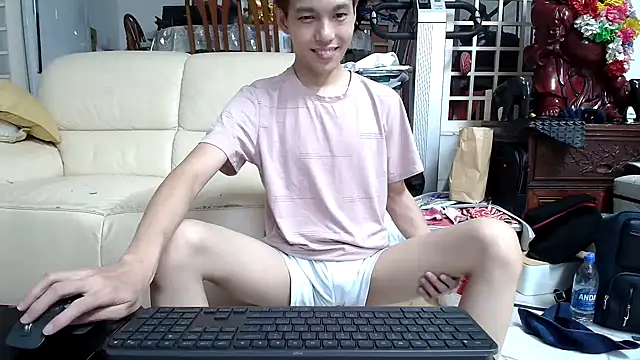 Snapshot of andrewooi chatting on 26, 1, 2025 andrewooi online show from 26, 1, 2025