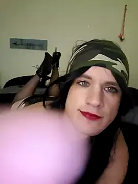 MaddyC6992 online show from 10, 1, 2025