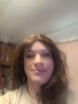 MaddyC6992 online show from 8, 10, 2025