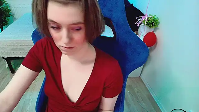 Snapshot of CranberryHot chatting on 19, 10, 2025 CranberryHot online show from 19, 10, 2025