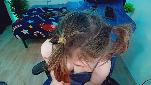 CranberryHot online show from 7, 4, 2026