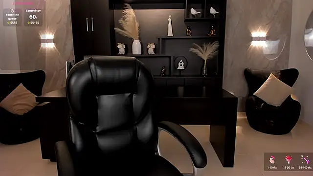 MorganHicks online show from 28, 10, 2025