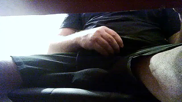 Snapshot of opreatiby chatting on 6, 10, 2025 opreatiby online show from 6, 10, 2025