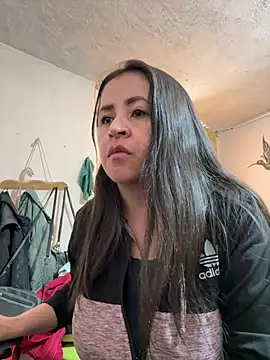 latinfemale online show from 26, 5, 2026