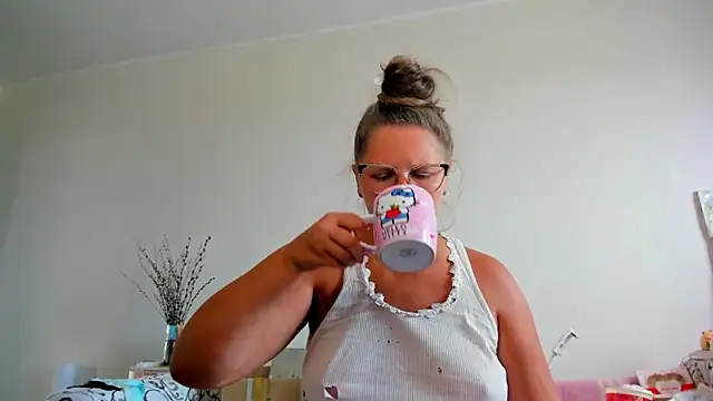 Snapshot of IamYourNarcotic chatting on 9, 9, 2025 IamYourNarcotic online show from 9, 9, 2025