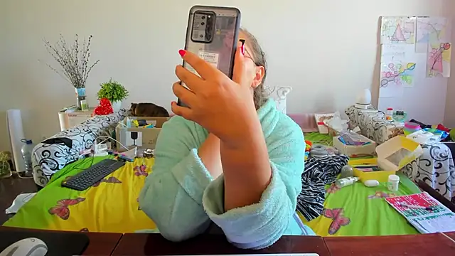 Snapshot of IamYourNarcotic chatting on 4, 10, 2025 IamYourNarcotic online show from 4, 10, 2025