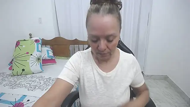 yeslluisa online show from 15, 11, 2025