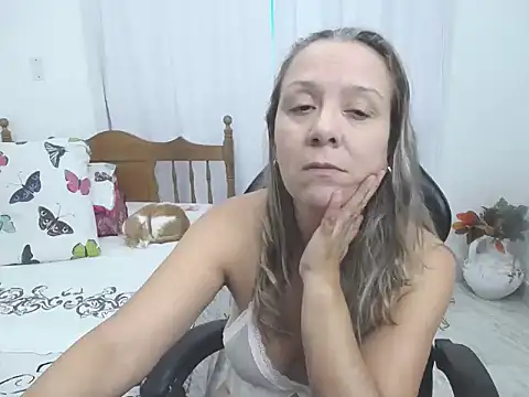 yeslluisa online show from 26, 2, 2026