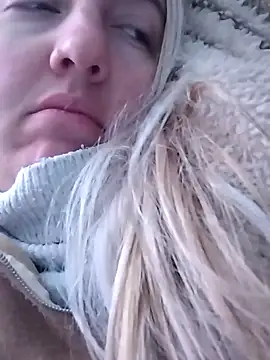 Snapshot of Mllesha74000 chatting on 8, 12, 2024 Mllesha74000 online show from 8, 12, 2024