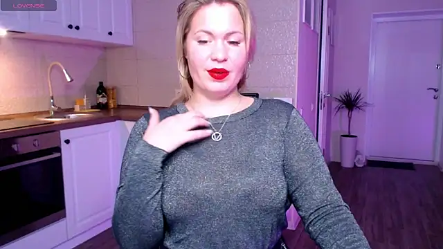 Snapshot of HotTiffani chatting on 25, 1, 2025 HotTiffani online show from 25, 1, 2025