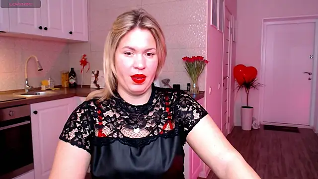 Snapshot of HotTiffani chatting on 23, 2, 2025 HotTiffani online show from 23, 2, 2025