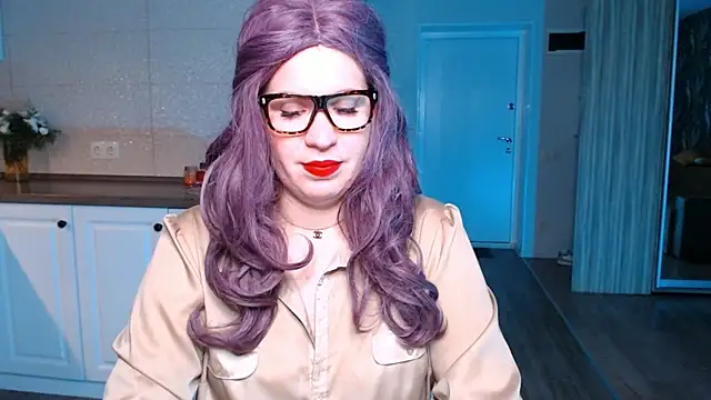 Snapshot of HotTiffani chatting on 18, 9, 2025 HotTiffani online show from 18, 9, 2025