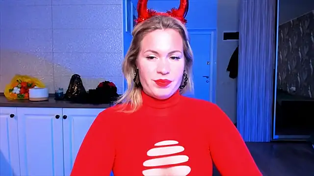 Snapshot of HotTiffani chatting on 1, 11, 2025 HotTiffani online show from 1, 11, 2025