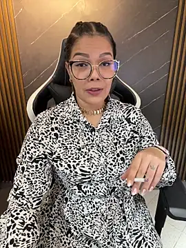 KellyBrooklyn  online show from 21, 2, 2026