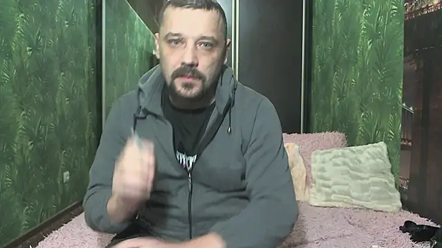 Snapshot of DanielOhCool chatting on 16, 12, 2024 DanielOhCool online show from 16, 12, 2024