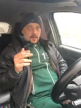 Snapshot of DanielOhCool chatting on 3, 2, 2025 DanielOhCool online show from 3, 2, 2025