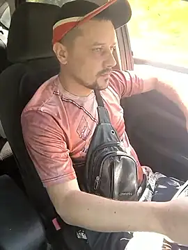 Snapshot of DanielOhCool chatting on 12, 9, 2025 DanielOhCool online show from 12, 9, 2025