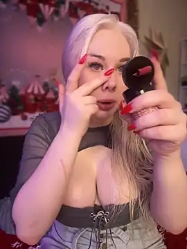 LaraHollywood online show from 21, 12, 2024