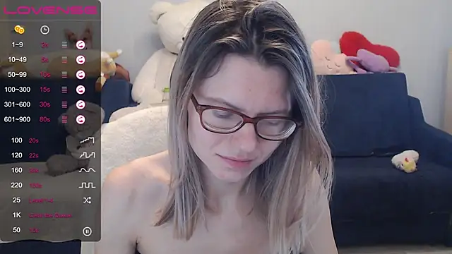 night is dark online show from 18, 2, 2025