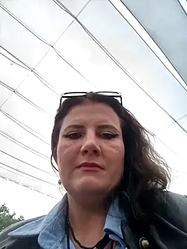 Snapshot of LizaCakes chatting on 19, 9, 2025 LizaCakes online show from 19, 9, 2025