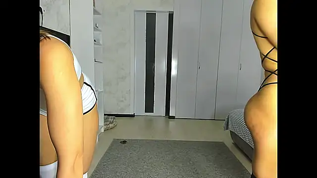 Snapshot of sweeetgirls2021 chatting on 14, 1, 2025 sweeetgirls2021 online show from 14, 1, 2025