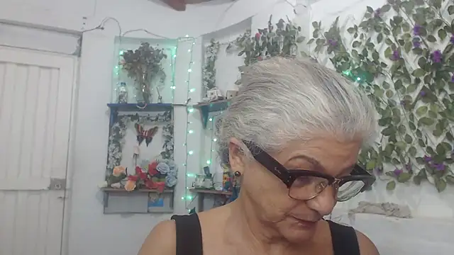 FunnyGrandma online show from 24, 12, 2024