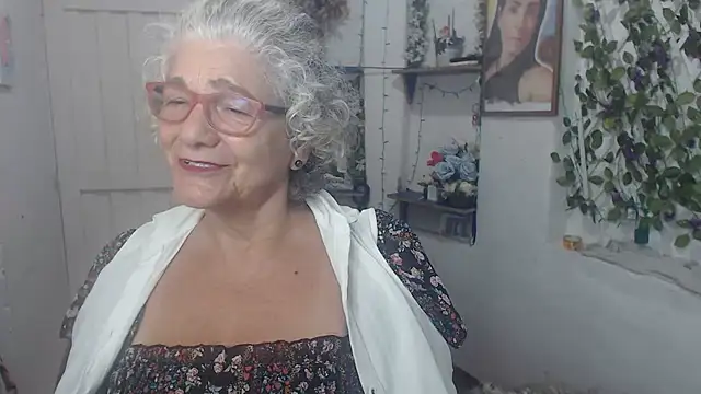 FunnyGrandma online show from 2, 10, 2025
