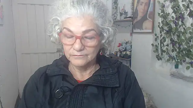 FunnyGrandma online show from 16, 10, 2025