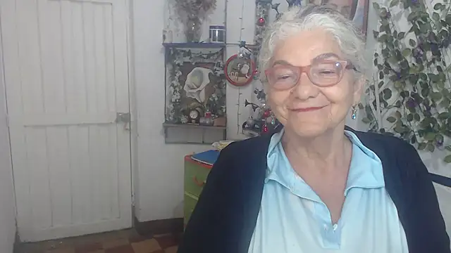 FunnyGrandma online show from 23, 12, 2025