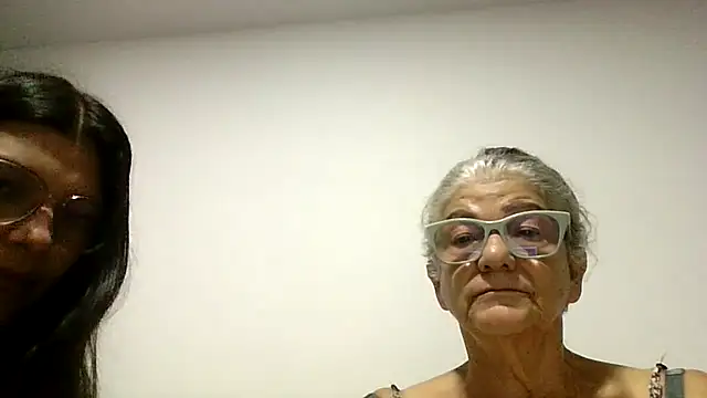 Snapshot of FunnyGrandma chatting on 14, 6, 2026 FunnyGrandma online show from 14, 6, 2026