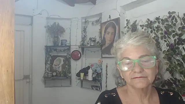 FunnyGrandma online show from 28, 7, 2026