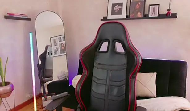 EmmyEvans1 online show from 30, 3, 2026