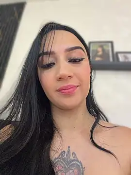 EmmyEvans1 online show from 13, 5, 2026
