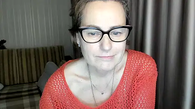 lauraoven online show from 9, 2, 2025