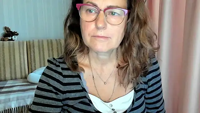 lauraoven online show from 18, 10, 2025