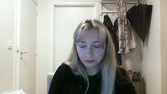 SusanCurt online show from 24, 10, 2025