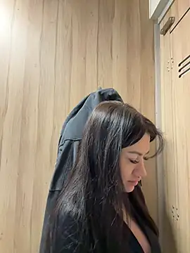Snapshot of Wet__Bunny chatting on 11, 2, 2025 Wet Bunny online show from 11, 2, 2025