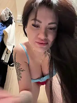 Snapshot of Wet__Bunny chatting on 18, 2, 2025 Wet Bunny online show from 18, 2, 2025