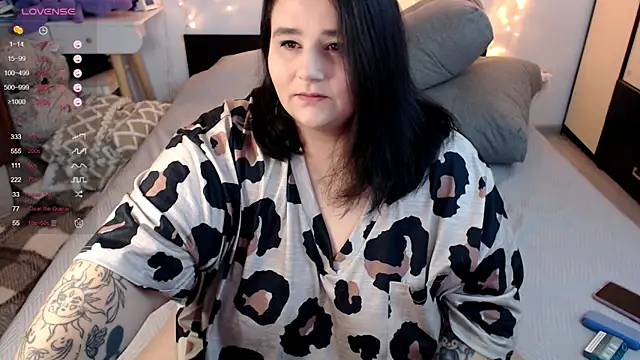 Snapshot of naughtykiss chatting on 25, 10, 2025 naughtykiss online show from 25, 10, 2025