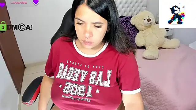 Karlathompson online show from 12, 2, 2025