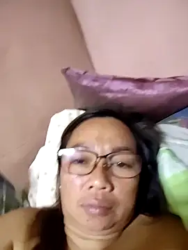 asianwet4u online show from 11, 4, 2026