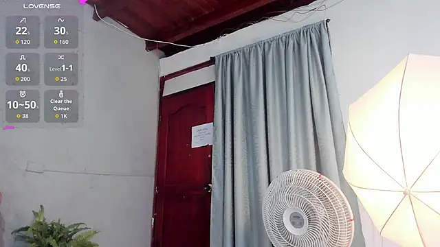 Snapshot of niky_doll_ chatting on 17, 9, 2025 niky doll online show from 17, 9, 2025