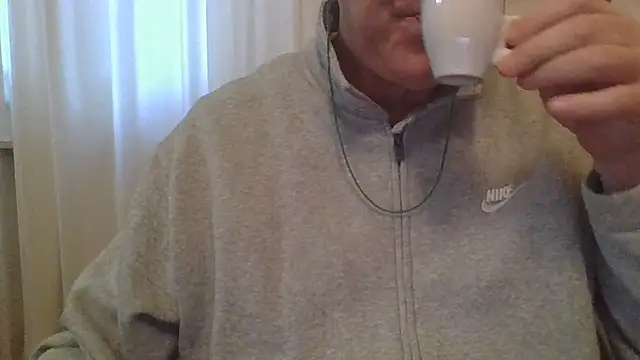 Snapshot of ANONIMO7735 chatting on 4, 3, 2025 ANONIMO7735 online show from 4, 3, 2025