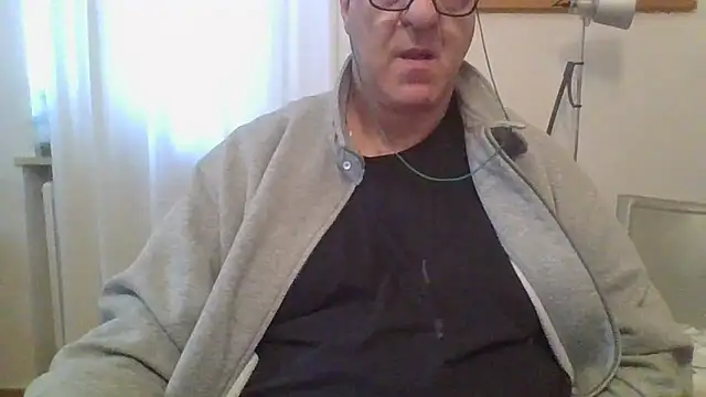Snapshot of ANONIMO7735 chatting on 7, 3, 2025 ANONIMO7735 online show from 7, 3, 2025