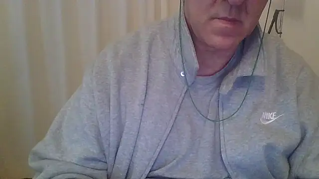 Snapshot of ANONIMO7735 chatting on 8, 3, 2025 ANONIMO7735 online show from 8, 3, 2025