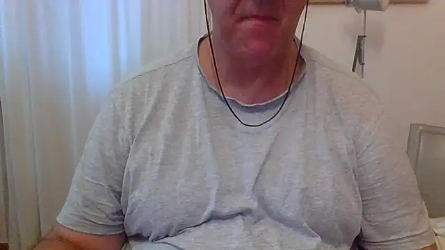 Snapshot of ANONIMO7735 chatting on 28, 9, 2025 ANONIMO7735 online show from 28, 9, 2025